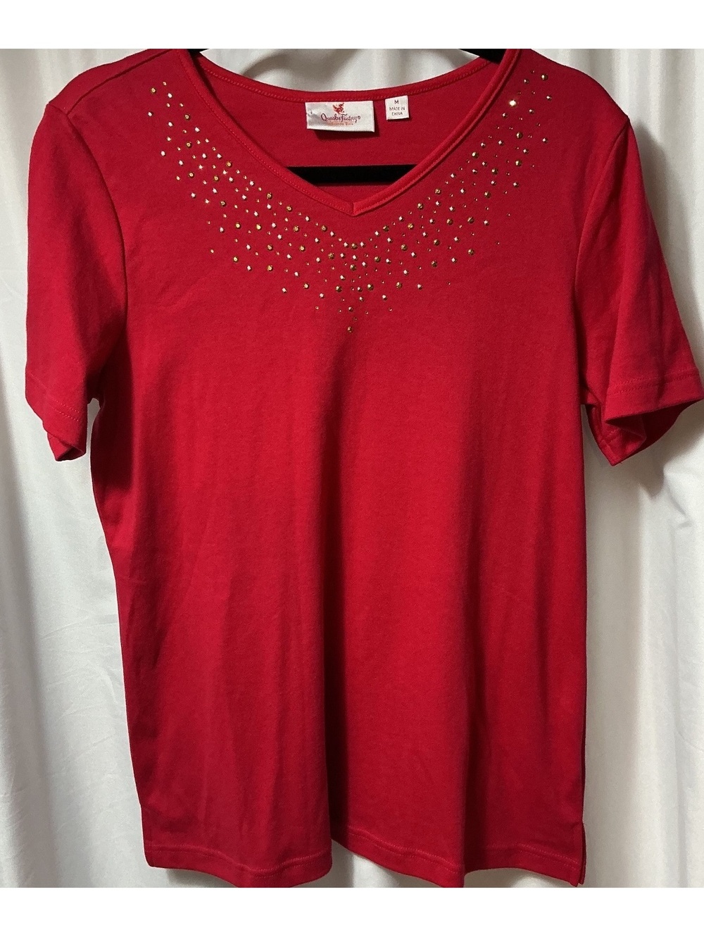 Quacker Factory Jeanne Bice Red Rhinestone V Neck Top M Embellished Workwear